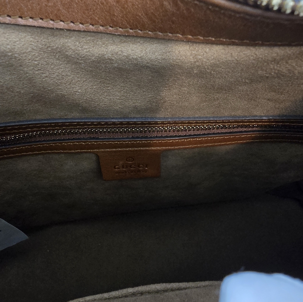 Gucci GG Supreme Beige and Brown Shoulder Bag - Picture 10 of 15